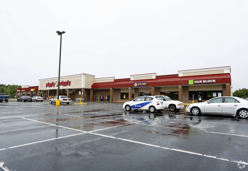 322-350 S 5th St, Saint Pauls, NC à vendre - Photo principale – Image 1 sur 3