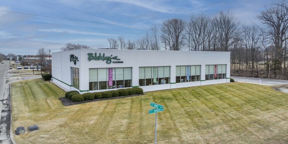 8765 Hague Rd, Indianapolis, IN à vendre - Photo de l’immeuble – Image 2 sur 2