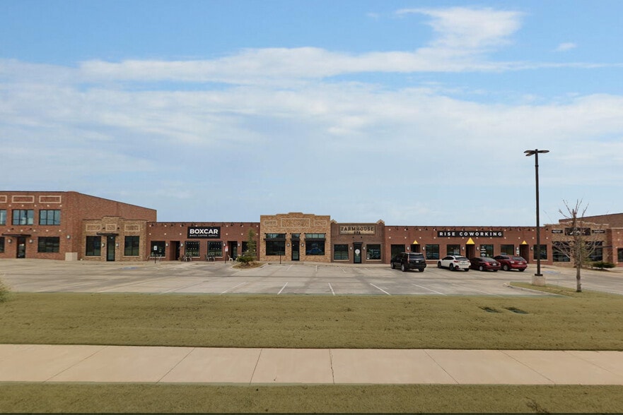 2100 N Eastern Ave, Moore, OK à louer - Photo de l’immeuble – Image 3 sur 4