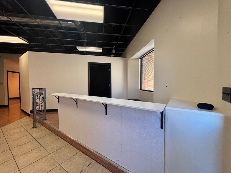 409 N Grand Ave, Pueblo, CO à louer - Hall d’entrée – Image 3 sur 26