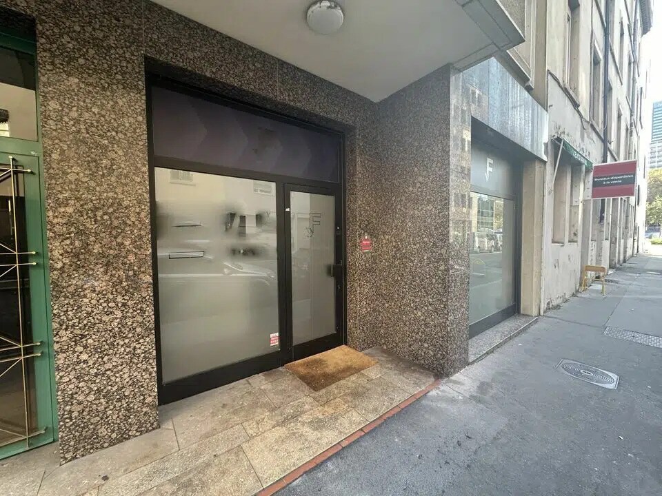 Bureau dans Lyon à louer Photo de l’immeuble– Image 1 sur 5