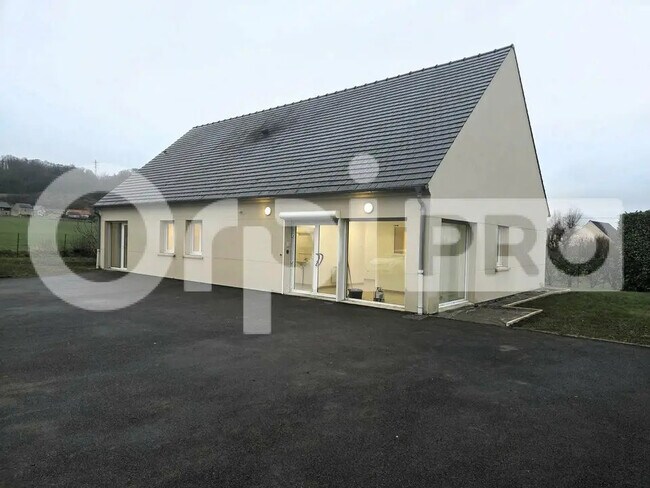 Plus de détails pour Bureau à louer