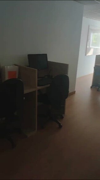 Plus de détails pour Calle de Cronos, 8, Madrid - Bureau à louer