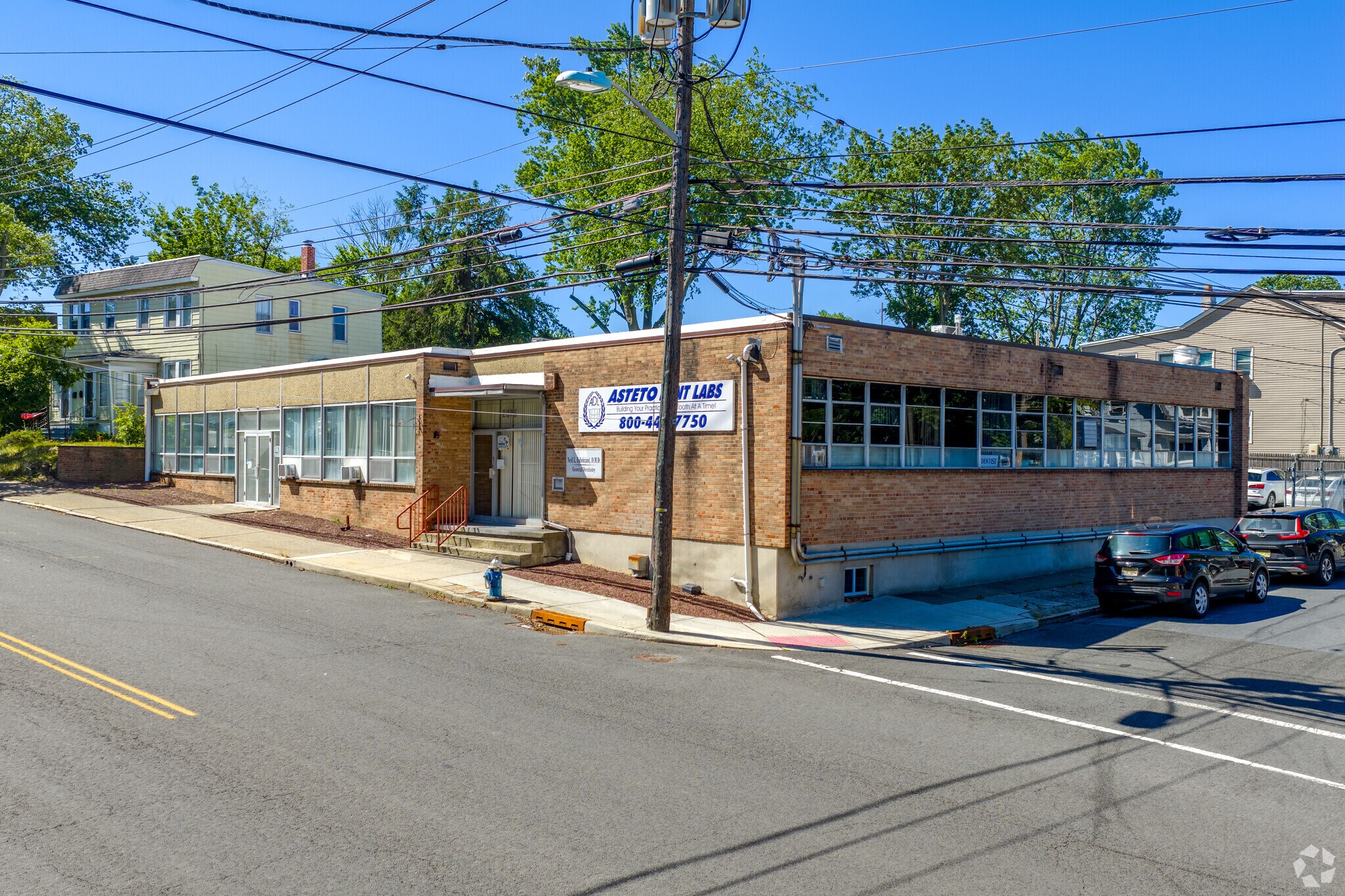 2075 Millburn Ave, Maplewood, NJ à vendre Photo principale– Image 1 sur 16