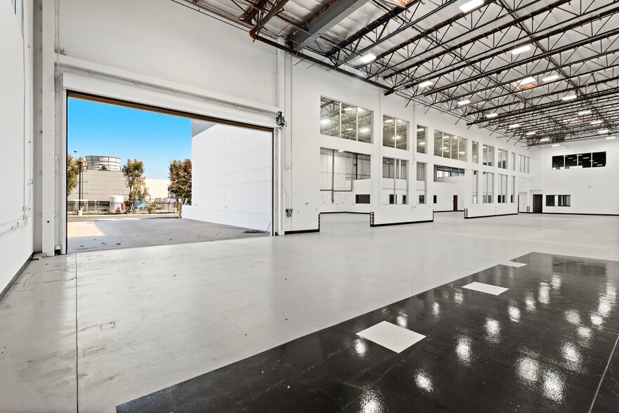 14422 Astronautics Ln, Huntington Beach, CA à louer - Photo intérieure – Image 3 sur 4