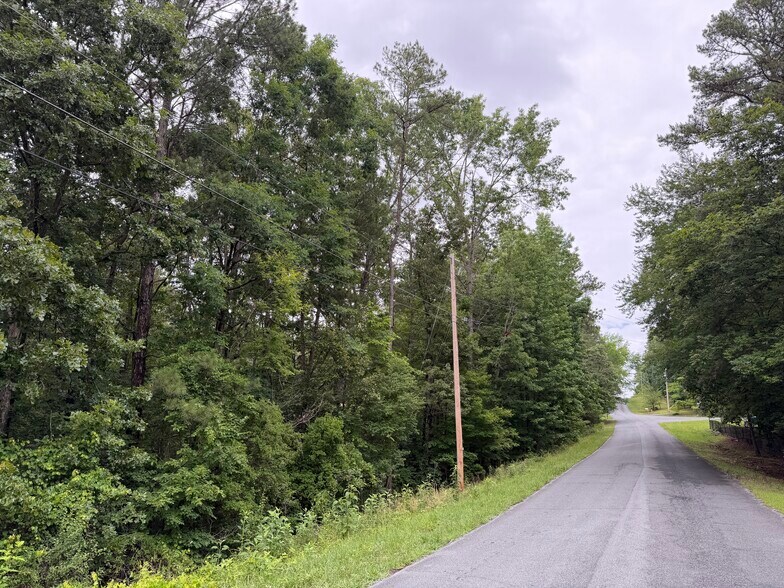 Cowan Drive Dr, Cartersville, GA à vendre - Photo de l’immeuble – Image 1 sur 5