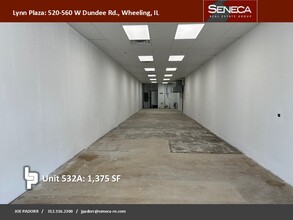522-600 W Dundee Rd, Wheeling, IL à louer Photo intérieure– Image 2 sur 4