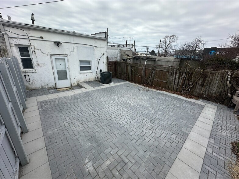 174 Merrick Rd, Merrick, NY à vendre - Photo de l’immeuble – Image 3 sur 10