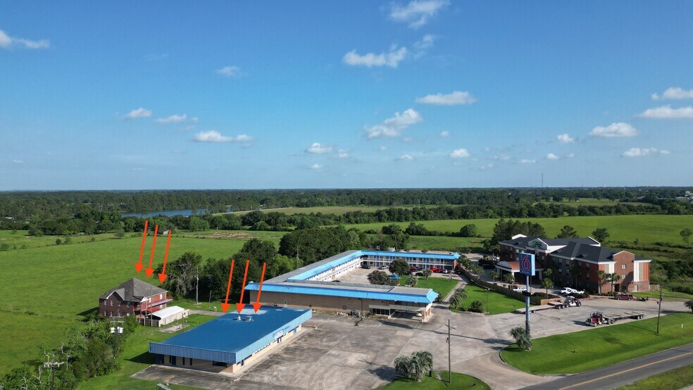 46328 Interstate 10, Winnie, TX à vendre - Photo de l’immeuble – Image 2 sur 16