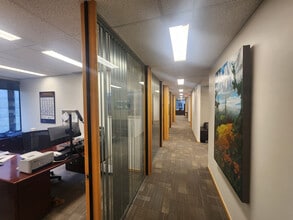 1100 Melville St, Vancouver, BC à louer Photo intérieure– Image 1 sur 4