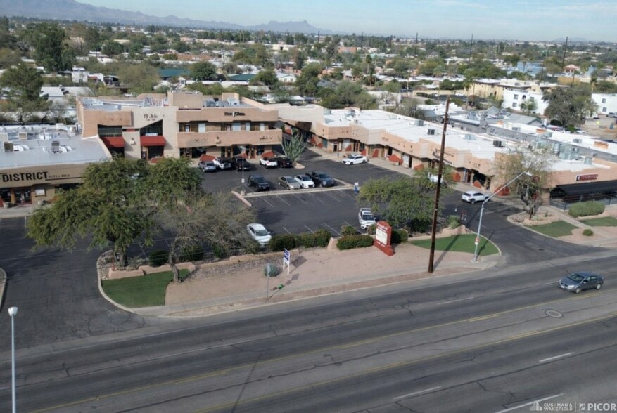 3025-3055 N Campbell Ave, Tucson, AZ à louer - Photo principale – Image 1 sur 8