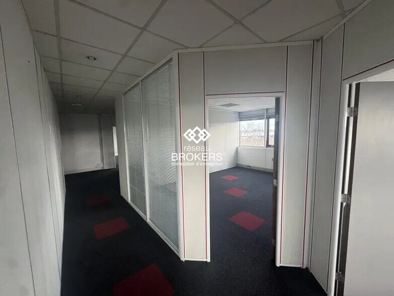 Bureau dans Gennevilliers à louer - Photo intérieure – Image 2 sur 4