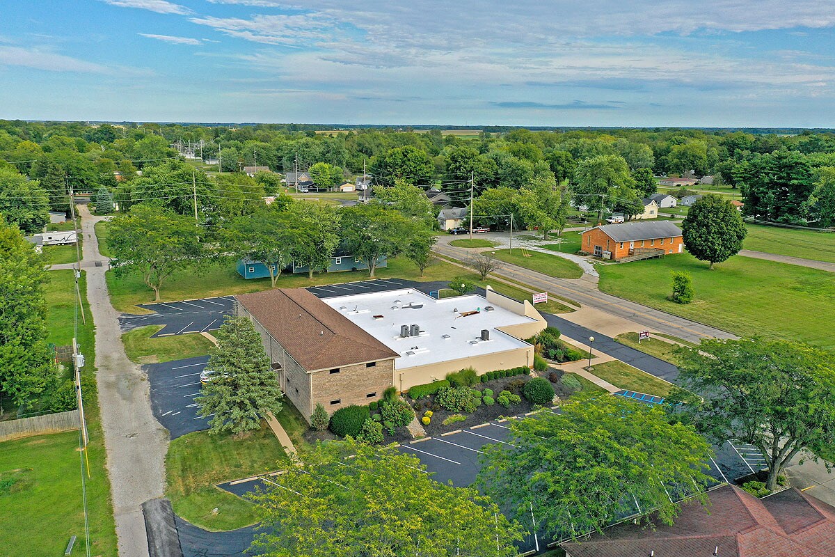 1515 S 19th St, Elwood, IN à vendre Photo de l’immeuble– Image 1 sur 24