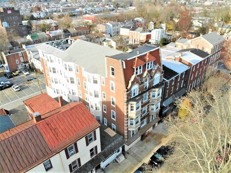 611 Swede St, Norristown, PA à vendre - Photo de l’immeuble – Image 3 sur 20