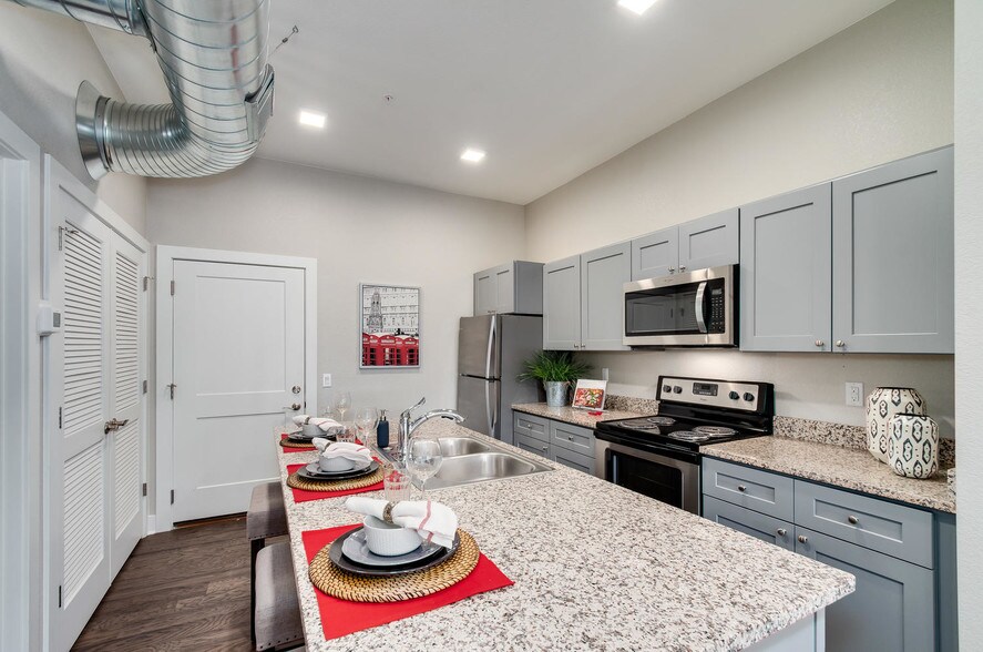 300 S Logan St, Denver, CO à louer - Photo intérieure – Image 3 sur 21