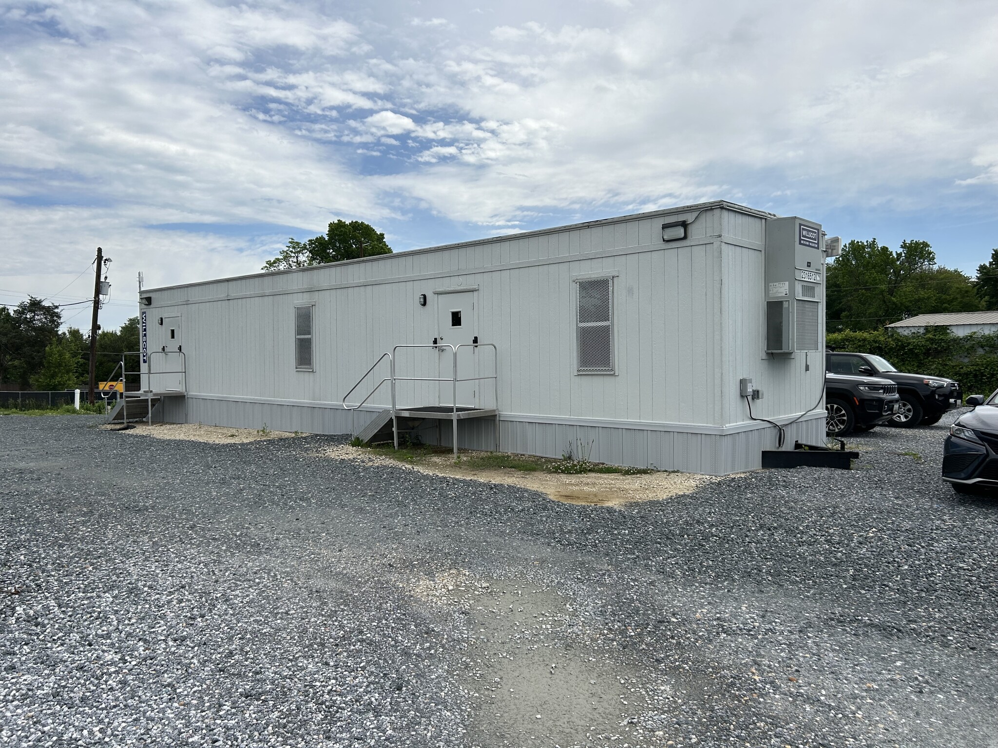 9007 Dower House Rd, Upper Marlboro, MD à louer Photo de l’immeuble– Image 1 sur 9