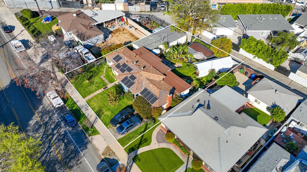 6254 Cahuenga Blvd, North Hollywood, CA à vendre - Photo de l’immeuble – Image 3 sur 22
