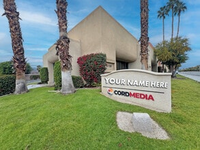 43725 Monterey Ave, Palm Desert, CA à louer Photo de l’immeuble– Image 1 sur 10