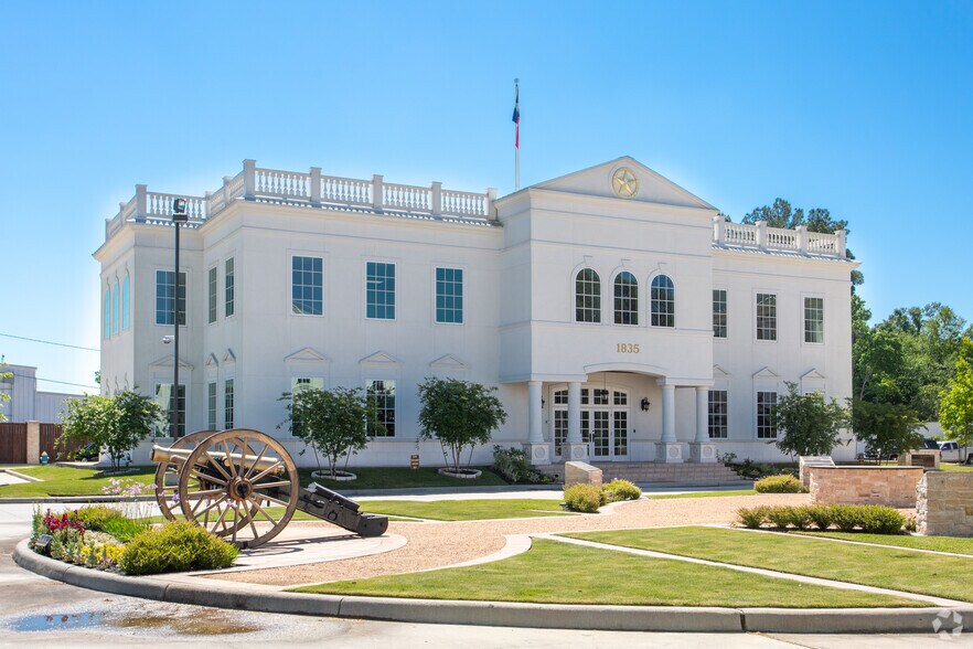 1824 Spirit Of Texas Way, Conroe, TX à louer - Photo principale – Image 3 sur 4