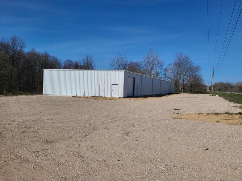 3009 E Laketon Ave, Muskegon, MI à louer - Photo de l’immeuble – Image 2 sur 7