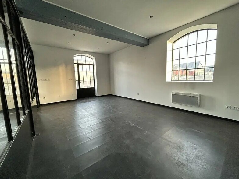 Local d’activités dans Tournus à louer - Photo intérieure – Image 3 sur 6