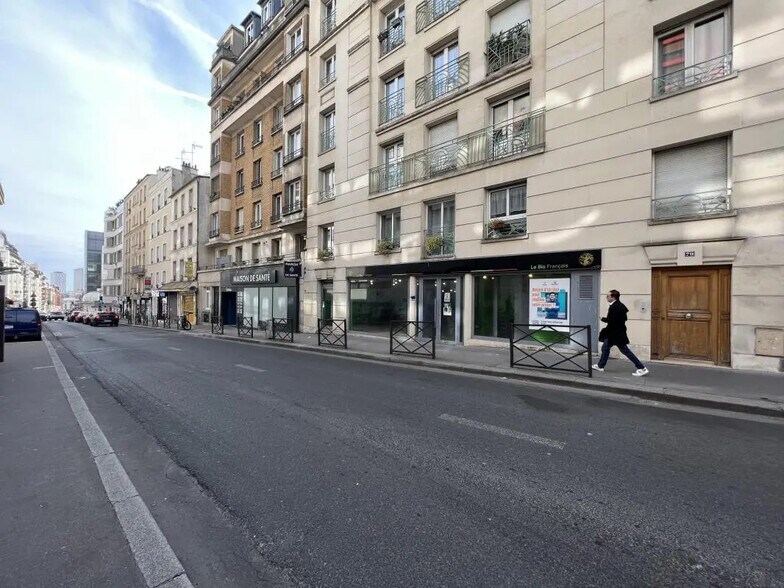 Local commercial dans Paris à louer - Photo de l’immeuble – Image 1 sur 4
