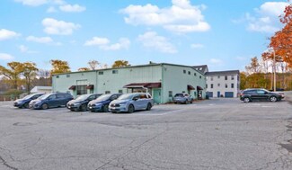 Plus de détails pour 17 Darrin Rd, Dracut, MA - Santé à vendre