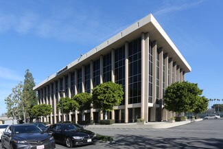 Plus de détails pour 2333 N Broadway, Santa Ana, CA - Bureau à louer