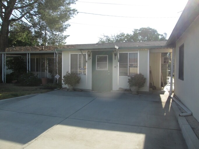 5024 Etiwanda Ave, Jurupa Valley, CA à louer Photo principale– Image 1 sur 3