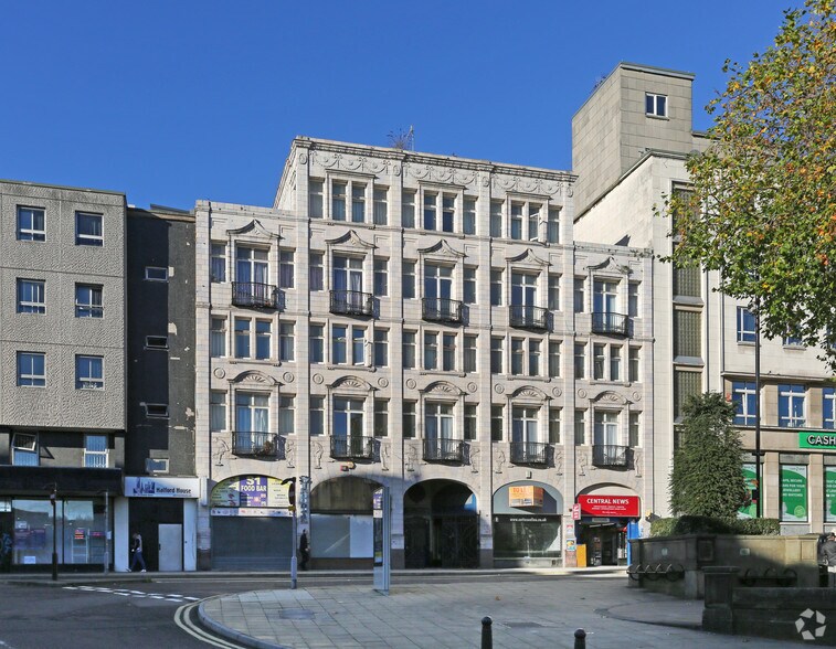 6-12 Fitzalan Sq, Sheffield à louer - Photo principale – Image 1 sur 5
