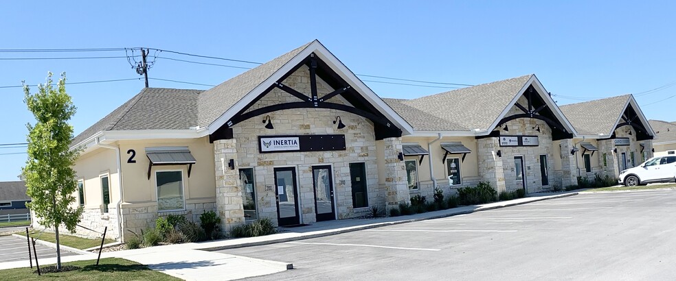 115 Kohlers Crossing, Kyle, TX à louer - Photo de l’immeuble – Image 3 sur 6