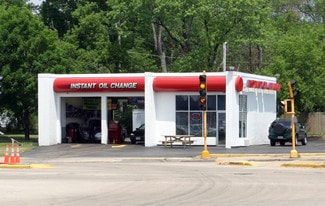 Plus de détails pour 832 E Moreland Blvd, Waukesha, WI - Local commercial à louer