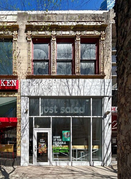 1729 Chestnut St, Philadelphia, PA à louer - Photo principale – Image 1 sur 10