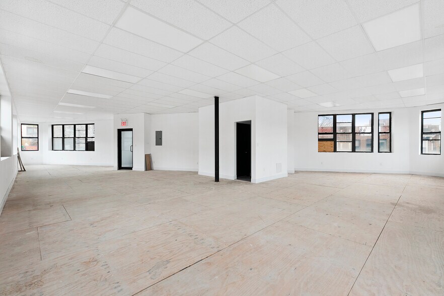 4701 Greenpoint Ave, Sunnyside, NY à louer - Photo intérieure – Image 3 sur 8