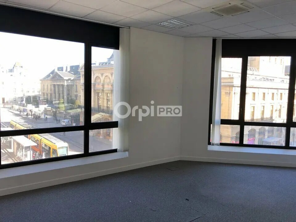 Bureau dans Reims à louer Photo intérieure– Image 1 sur 5