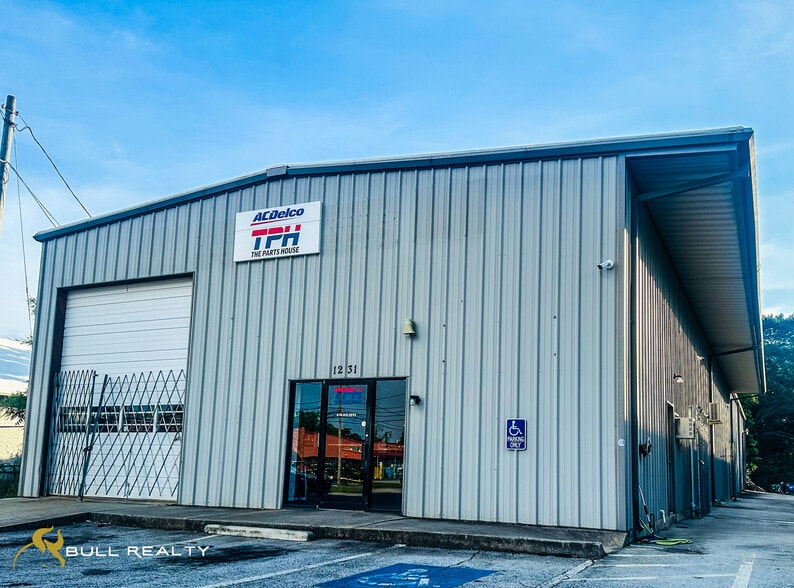 Atlanta MSA Net Leased Portfolio portefeuille de 2 biens à vendre sur LoopNet.fr - Photo principale – Image 1 sur 11