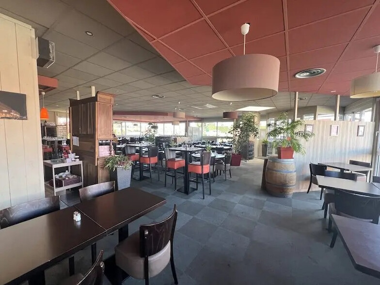 Local commercial dans Mérignac à vendre - Photo intérieure – Image 2 sur 8