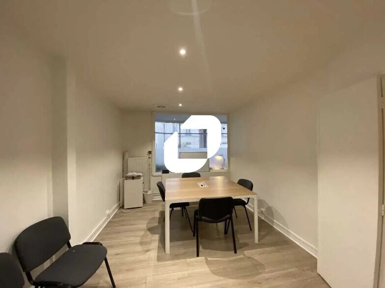 Bureau dans Paris à louer - Photo de l’immeuble – Image 2 sur 7