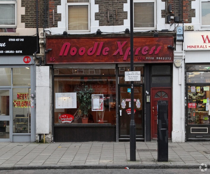 85 Amhurst Rd, Londres à vendre - Photo de l’immeuble – Image 2 sur 3