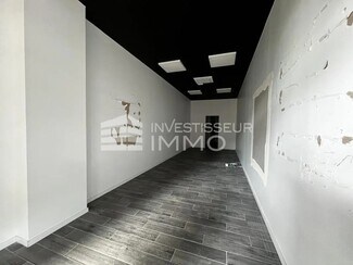 Plus de détails pour Local commercial à louer