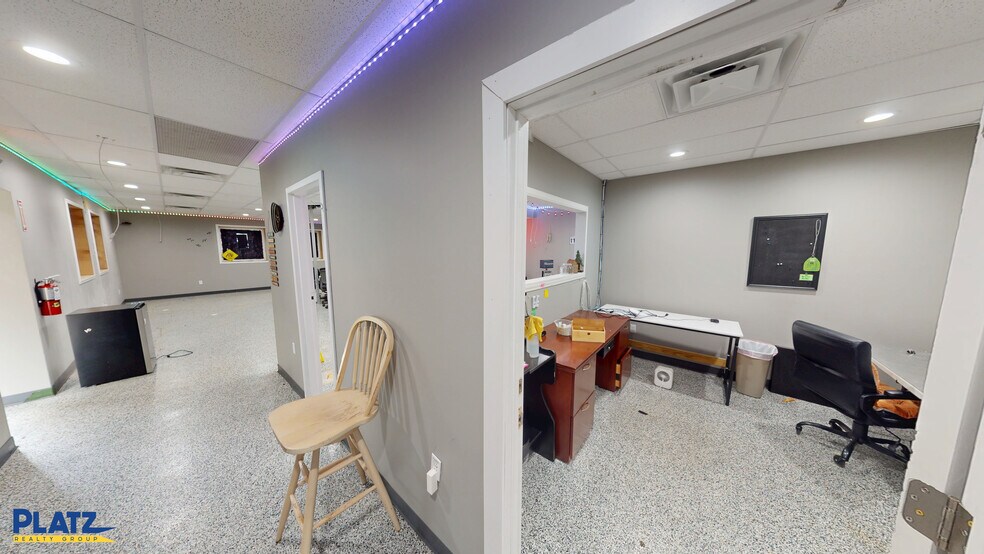 438 E Main St, Andover, OH à louer - Photo de l’immeuble – Image 3 sur 19