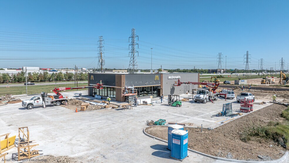 SEQ Beltway 8 & Pearland Pkwy, Houston, TX à vendre - Photo de l’immeuble – Image 2 sur 6