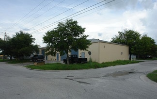 Plus de détails pour 2401 28th Ave N, Saint Petersburg, FL - Industriel/Logistique à louer