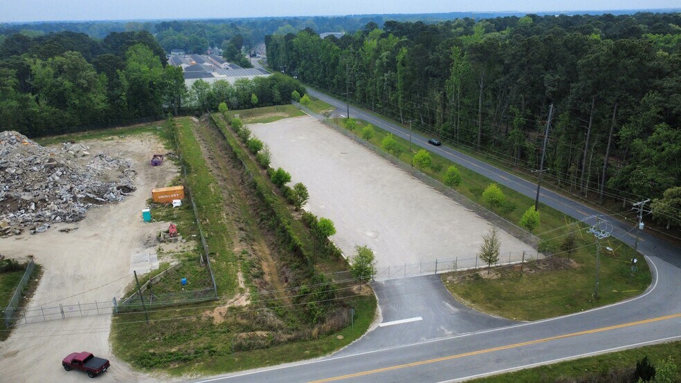 8077 Commerce Center Rd, Ladson, SC à louer - Photo de l’immeuble – Image 2 sur 3