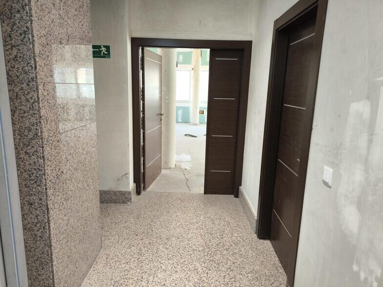 Bureaux/Local commercial dans Ávila, Ávila à louer - Photo de l’immeuble – Image 3 sur 4