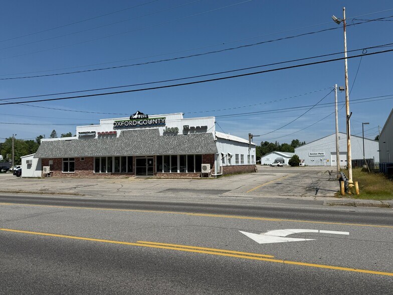 209 Main St, South Paris, ME à vendre - Photo de l’immeuble – Image 1 sur 10
