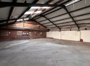 Unit 4 Old Barn Farm, Rosliston Rd, Walton On Trent à louer Photo intérieure– Image 2 sur 2
