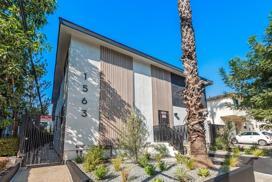 1563 Gordon St, Los Angeles, CA à vendre - Photo de l’immeuble – Image 2 sur 10