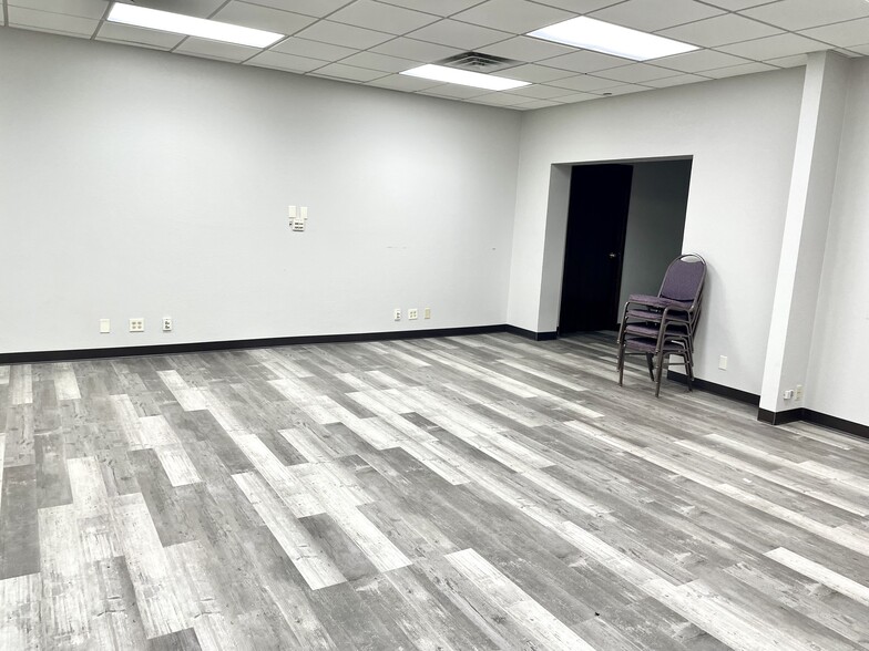 1244 Canterbury Rd, Shakopee, MN à louer - Photo de l’immeuble – Image 3 sur 15