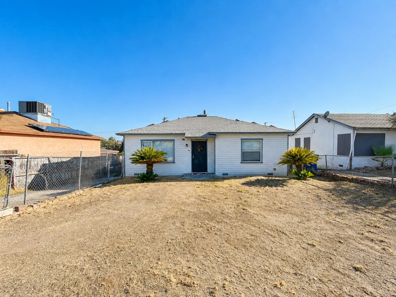 1507 Pearl St, Bakersfield, CA à vendre - Photo de l’immeuble – Image 2 sur 28